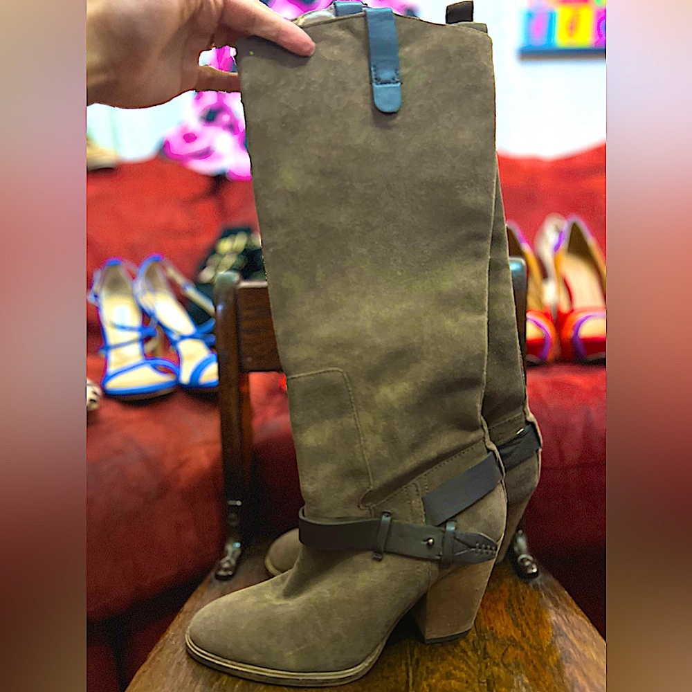 Dolce Vita Tan Dark Taupe Hawthorne Suede Boot